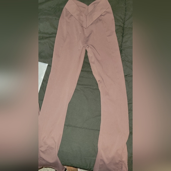 Pcheebum sports bra and pants set NWOT - Picture 3 of 6